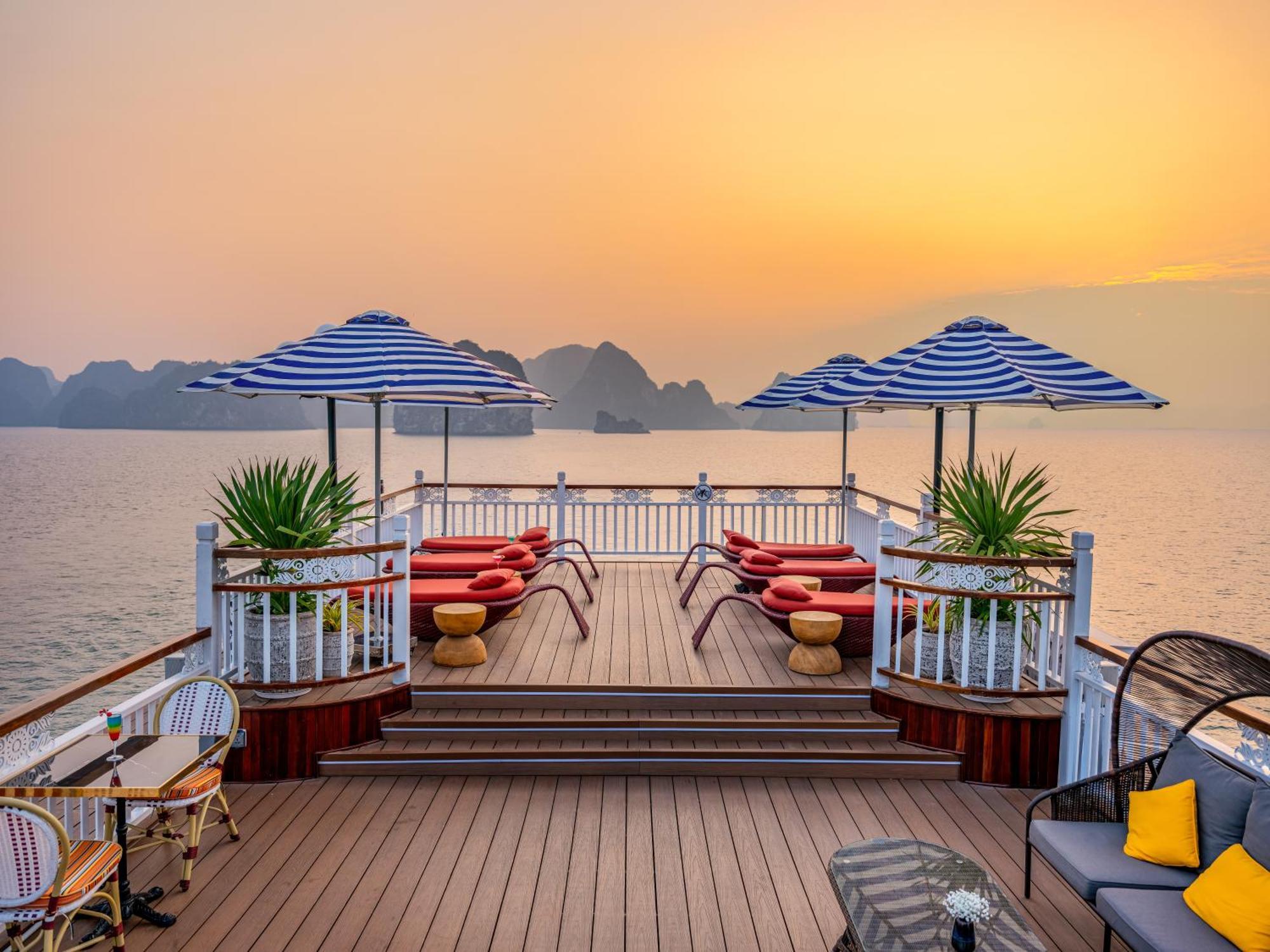 Signature Royal Halong Cruise Ha Long Dış mekan fotoğraf