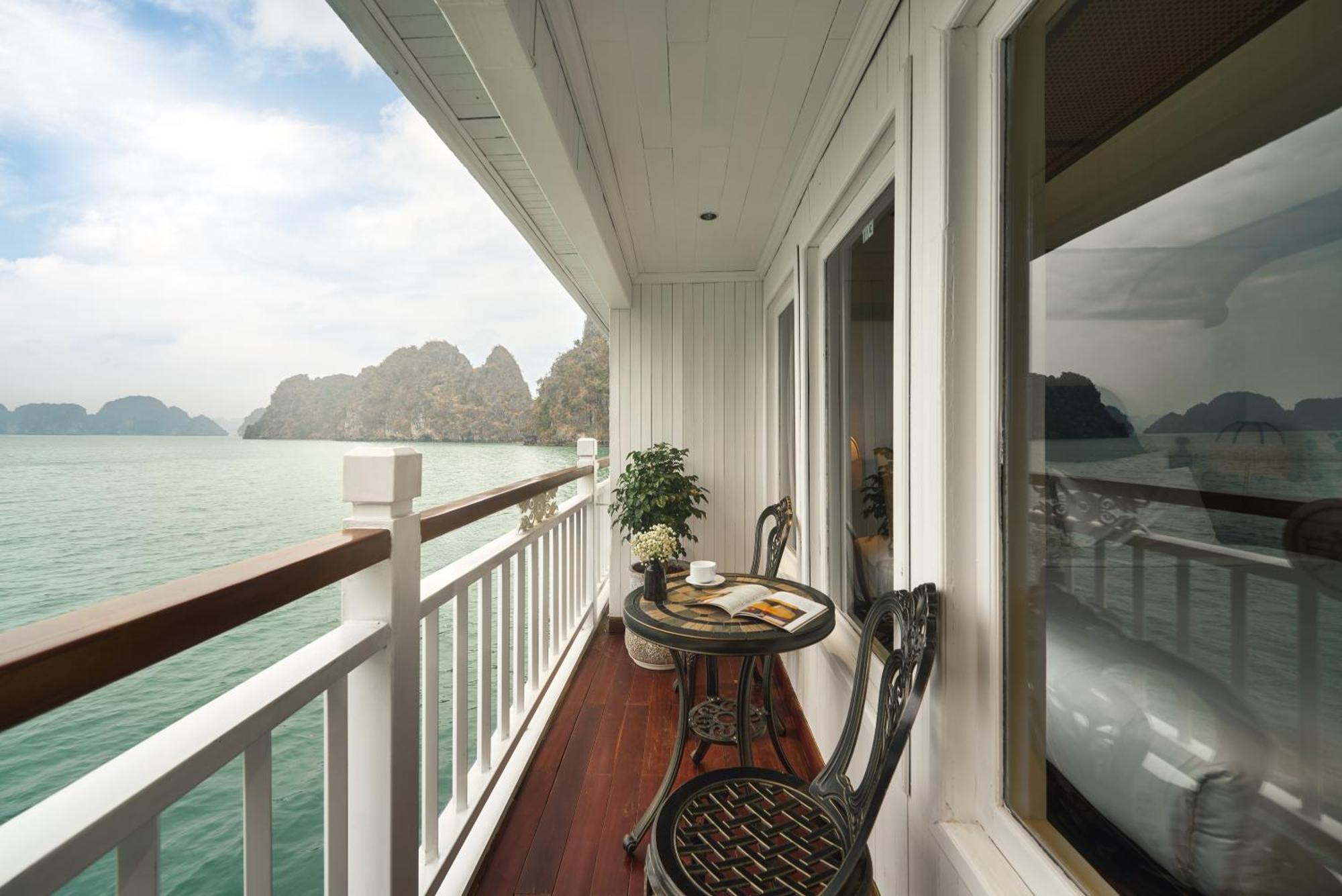 Signature Royal Halong Cruise Ha Long Dış mekan fotoğraf