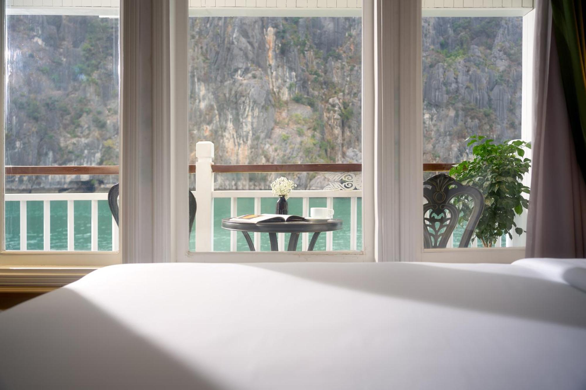 Signature Royal Halong Cruise Ha Long Dış mekan fotoğraf