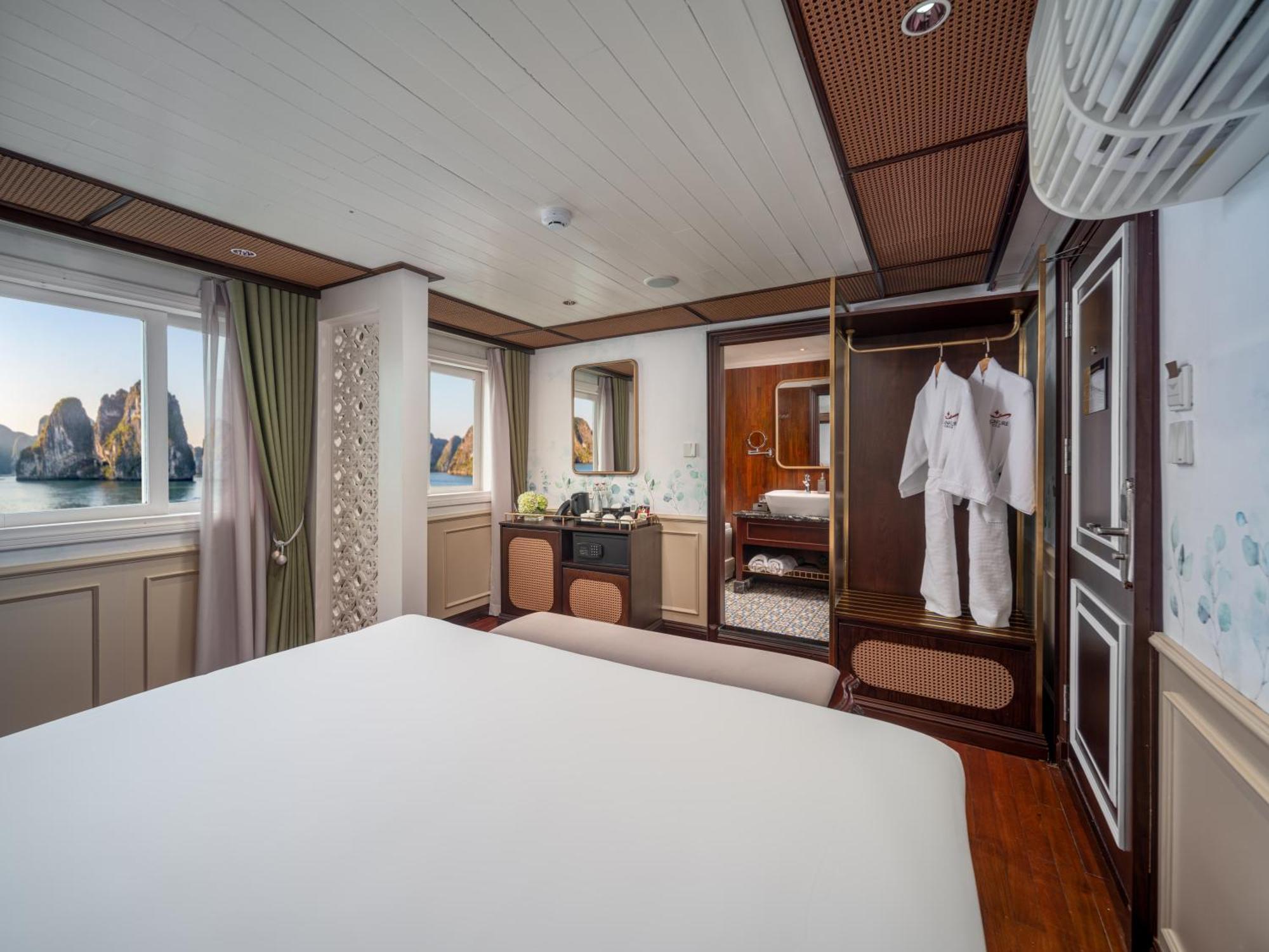 Signature Royal Halong Cruise Ha Long Dış mekan fotoğraf