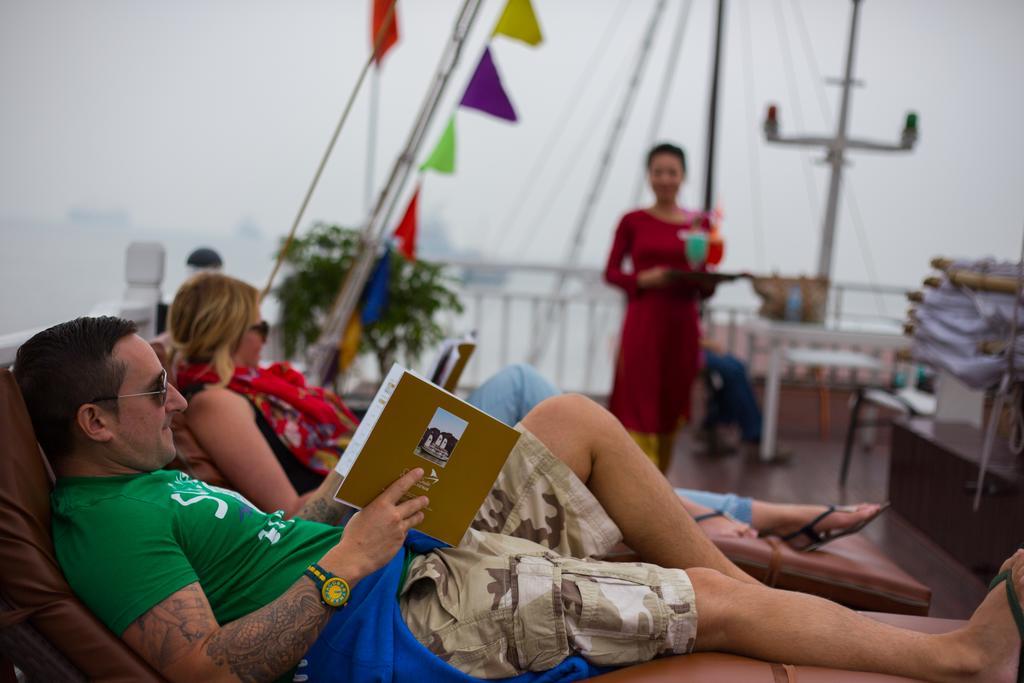 Signature Royal Halong Cruise Ha Long Dış mekan fotoğraf