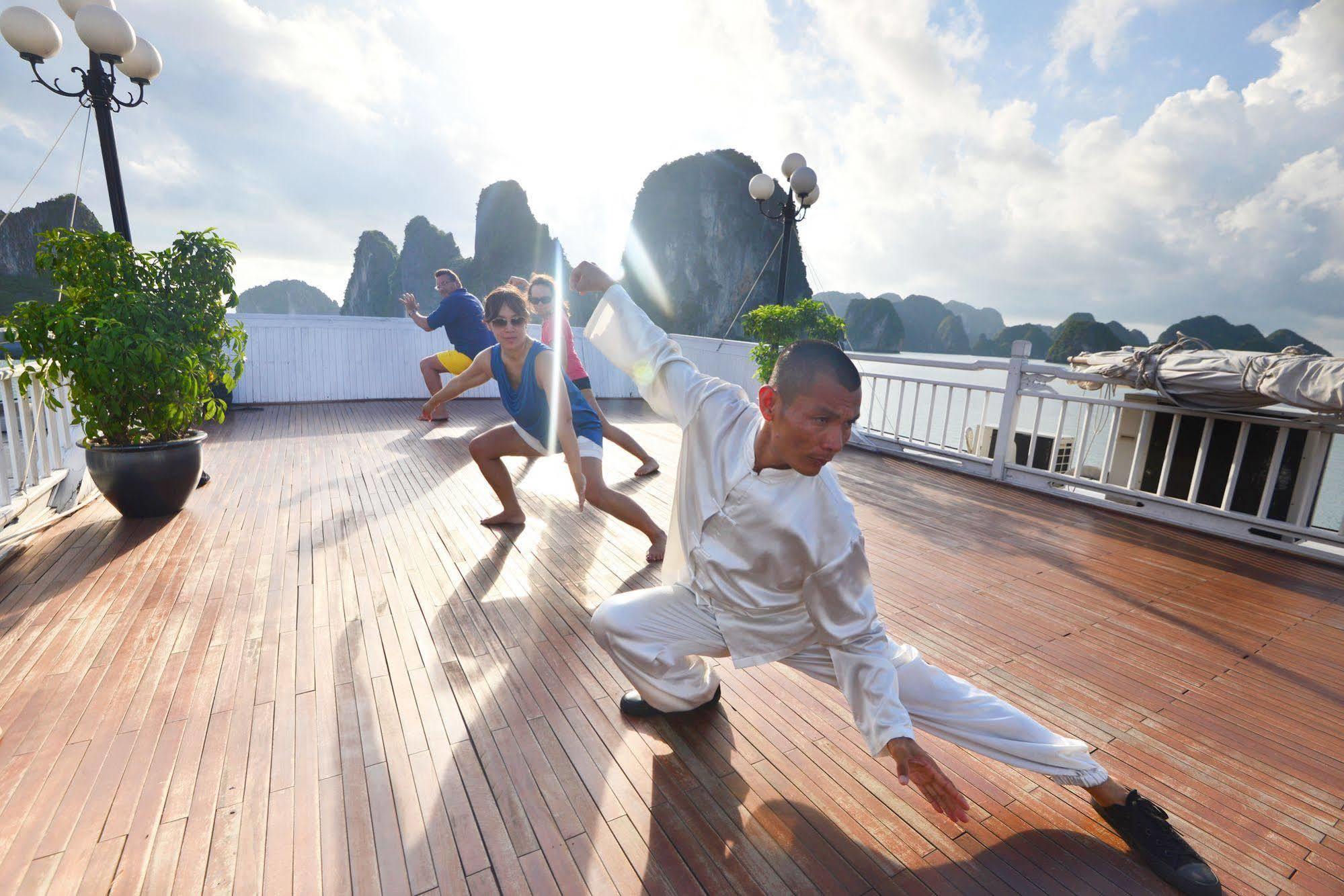 Signature Royal Halong Cruise Ha Long Dış mekan fotoğraf